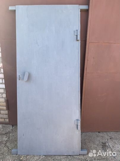 Дверь металлическая