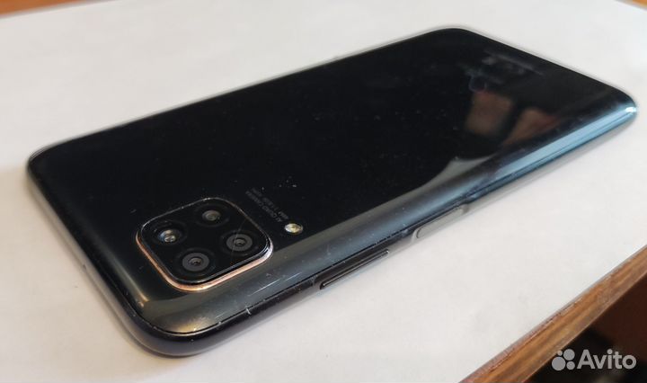 HUAWEI P40 Lite, 6/128 ГБ