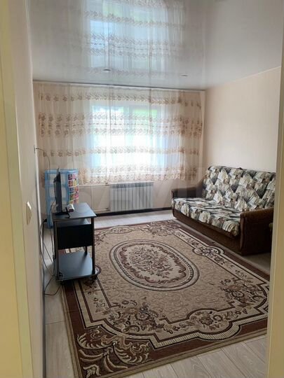 2-к. квартира, 56 м², 1/9 эт.