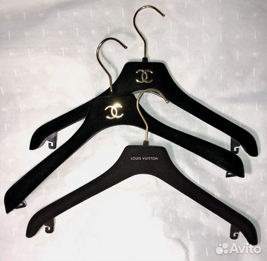 Вешалки Chanel Louis Vuitton Gucci
