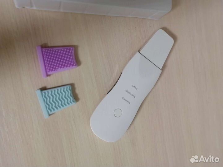 Аппарат для ультразвуковой чистки лица