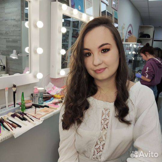 Мастер бровист, визажист