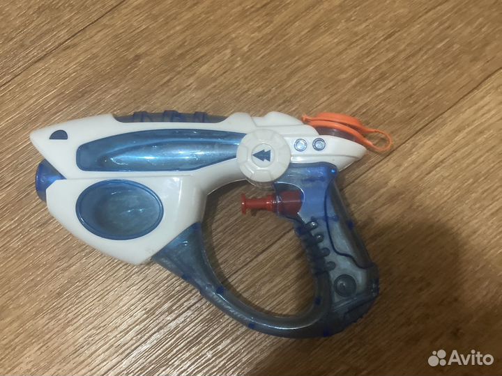 Водныйпистолет