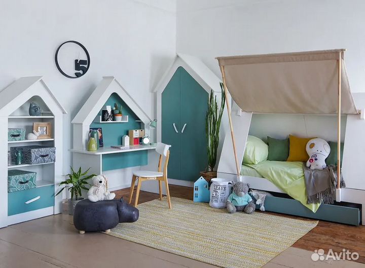 Письменный стол домик