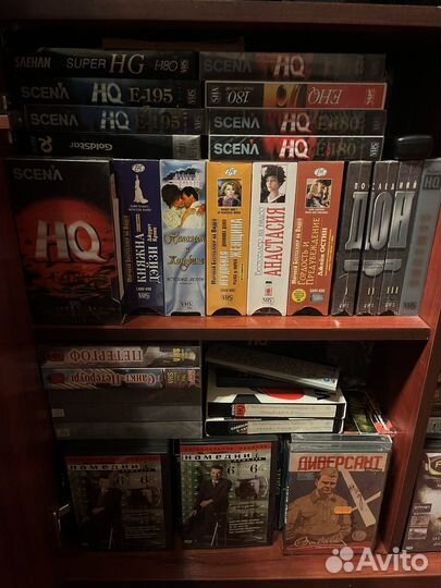 Видеокассеты с фильмами