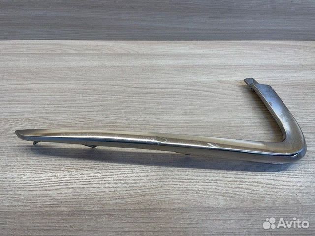 Молдинг бампера передний левый LADA Vesta Cross