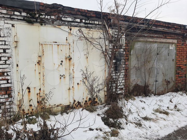 Гараж, > 30 м²