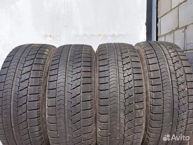 Bridgestone Blizzak VRX 205/55 R17 101V