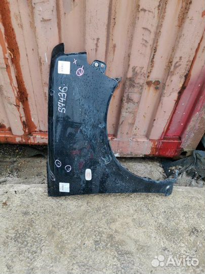 Крыло переднее правое Toyota Bb NCP30