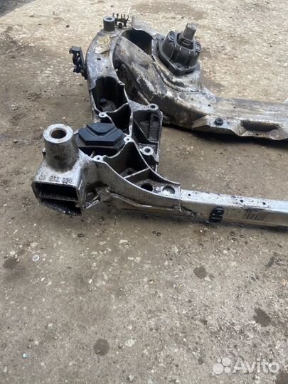 Подрамник Bmw 7-Series F01 N63B44 2008