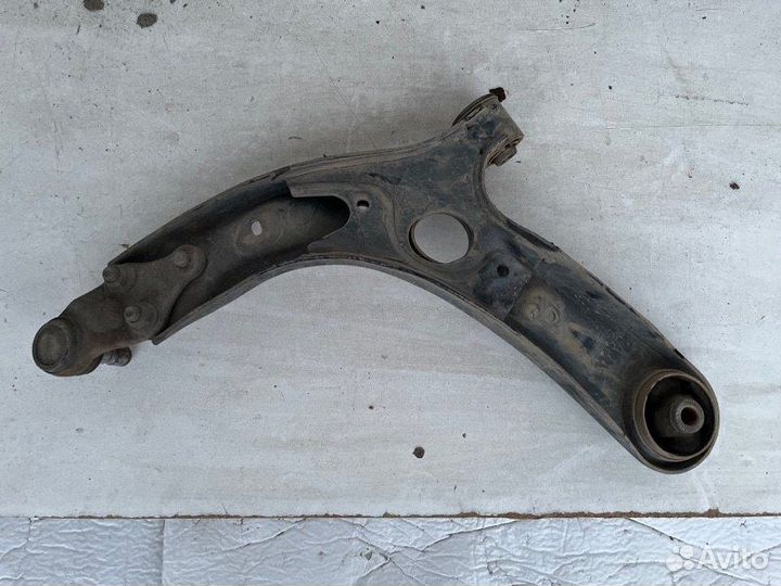 Рычаг подвески передний правый Kia Soul 2