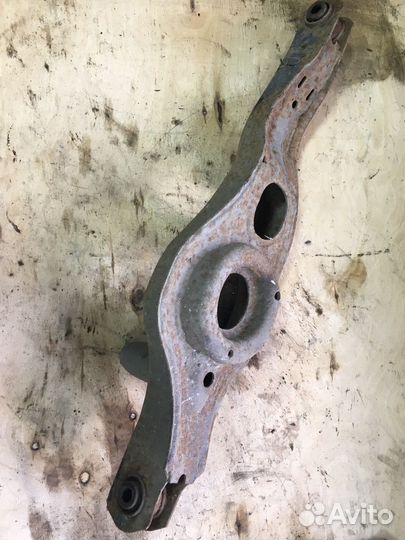 Рычаг поперечный задний правый Mazda CX 7