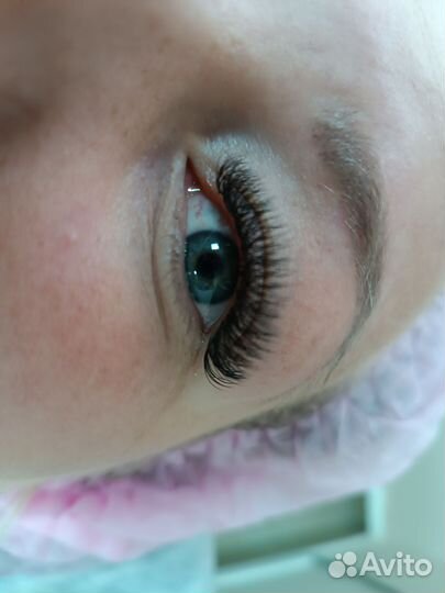 Маникюр, наращивание ресниц