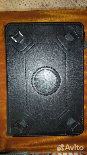 Б/у Чехол-книжка на планшет универсальный