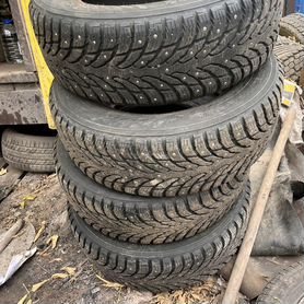 Nokian Tyres Hakkapeliitta 9 SUV 215/65 R16