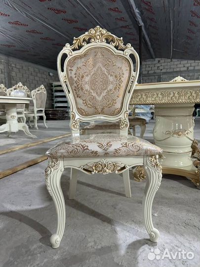 Стол и стулья от производителя