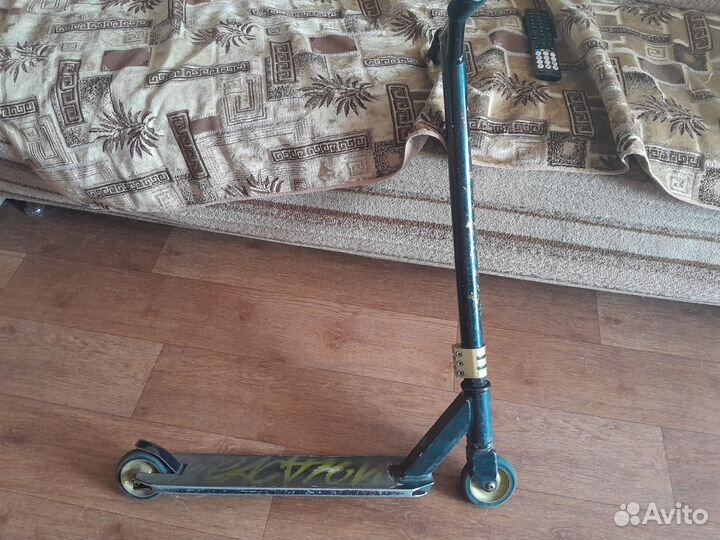 Трюковой самокат