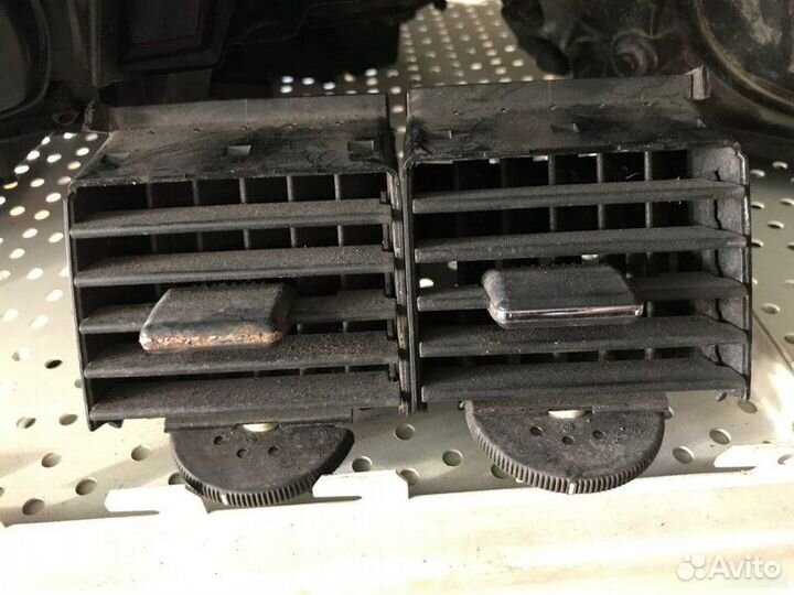 Дефлектор воздушный Mercedes-Benz G-Class W463