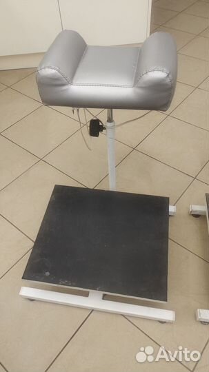 Подставка для ног педикюрная