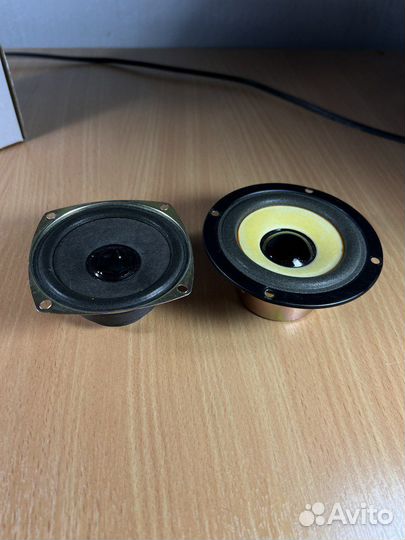 Комплект акустических колонок