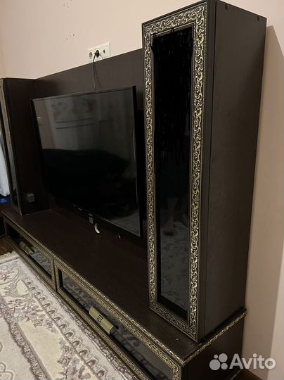 Подставка под телевизор