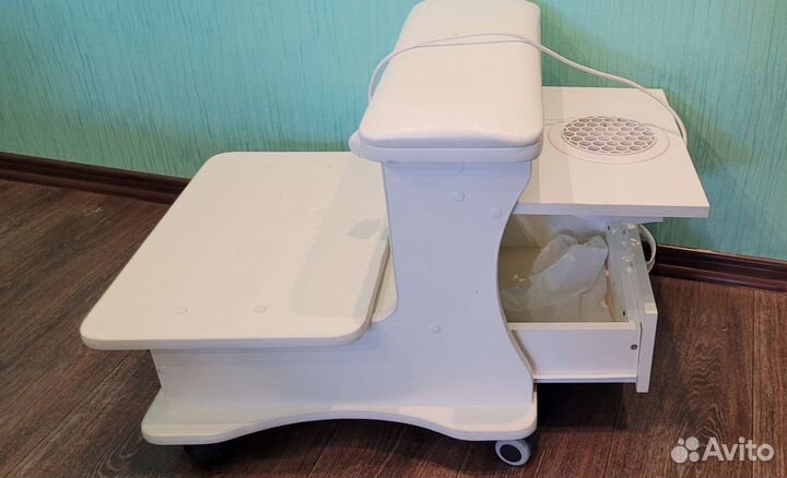 Вытяжка для педикюра