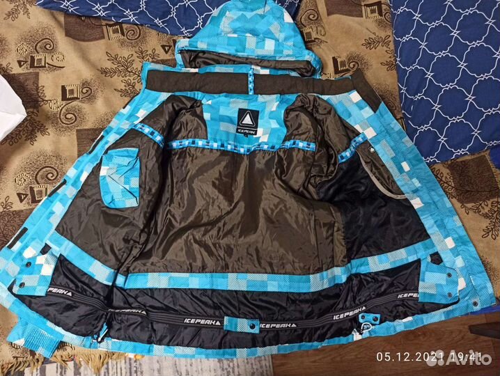 Горнолыжная куртка женская 46 48