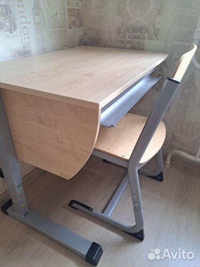 Растущая парта и стул