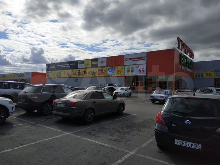 Торговое помещение, 600 м²