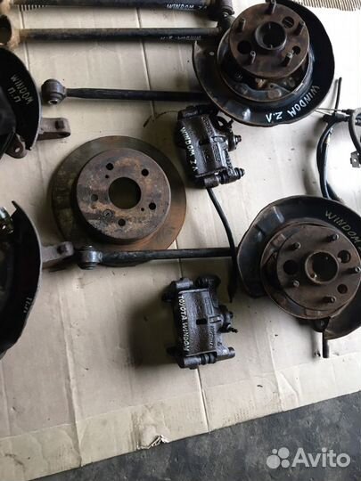 Поворотный кулак Toyota Windom MCV21