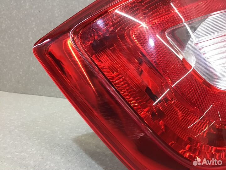 Фонарь задний левый Skoda Rapid 2013-2020