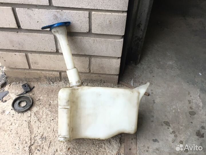 Бачок омывателя volkswagen t4