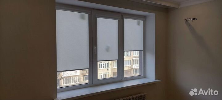 Рулонные шторы с направляющими