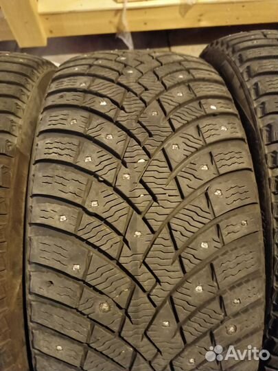 Pirelli Ice Zero 2 245/45 R18 100H