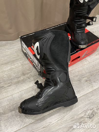 Мотоботы для мотокросса и эндуро