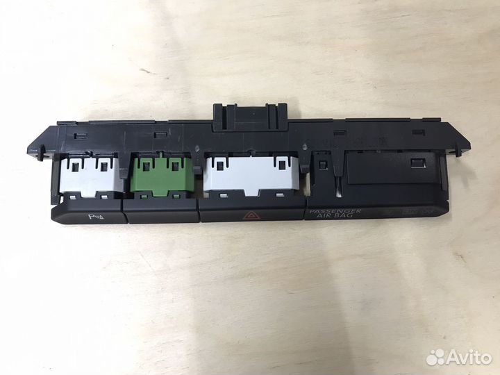 Блок кнопок 3G0927132A Passat B8