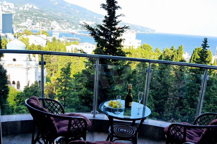 2-к. квартира, 81 м², 5/7 эт.