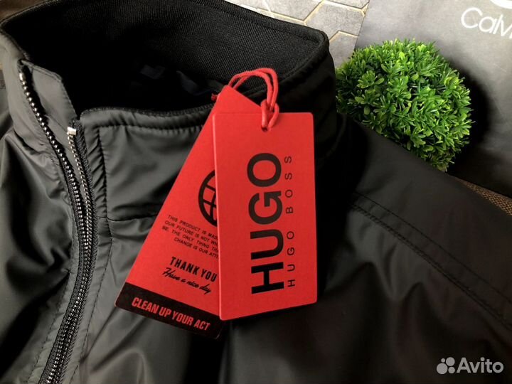 Бомбер Hugo Boss