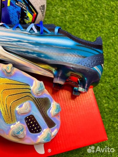 Футбольные бутсы