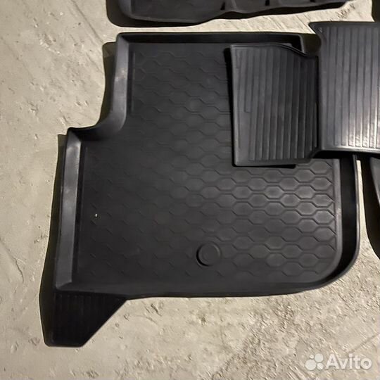 Коврики на Тигуан 2