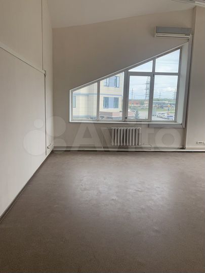 Торговая площадь, 68 м²