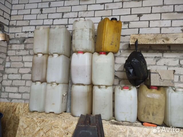 Канистры пластиковые бу 20 литров