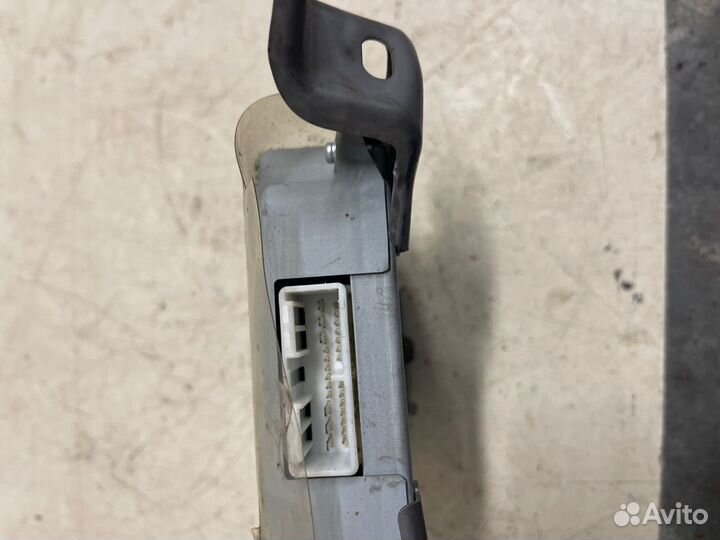 Блок управления АКПП Toyota Prius NHW20 1NZ-FXE