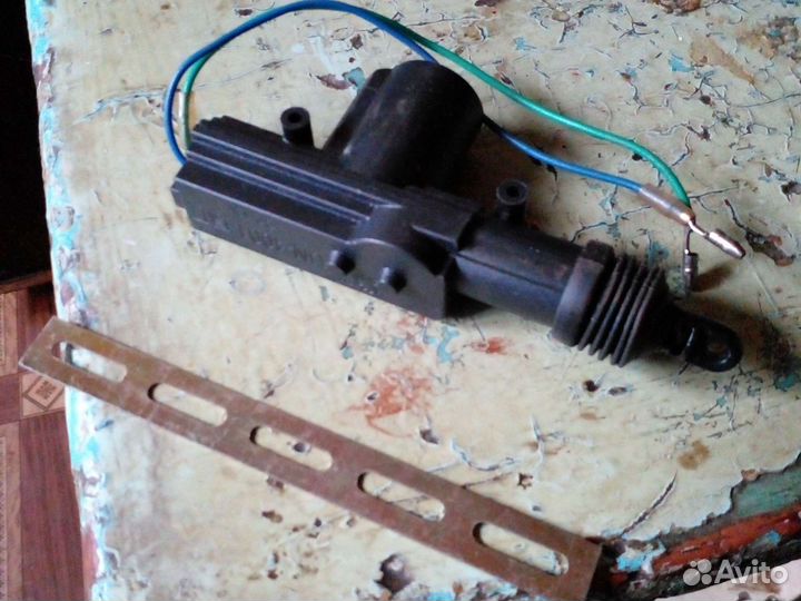 Электропривод замка двери UN 4001 новый