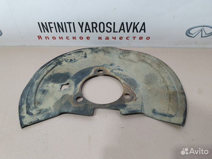 Пыльник тормозного диска передний правый Infiniti