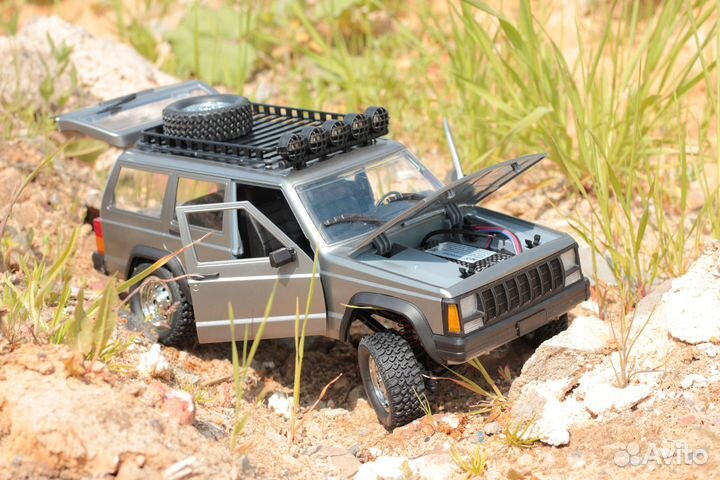 Rc модель Jeep Cherokee XJ 1:12 новый