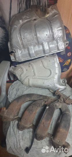 Коллектор выпускной Рено Меган-2, 2.0 бензин