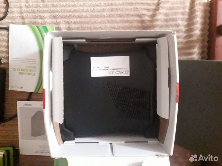 Продам xbox 360 slim прошитая
