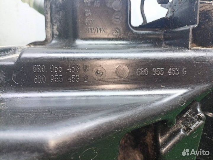 Бачок омывателя передний Skoda Fabia 5J 2010