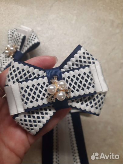 Школьный набор:галстук и бантики для волос